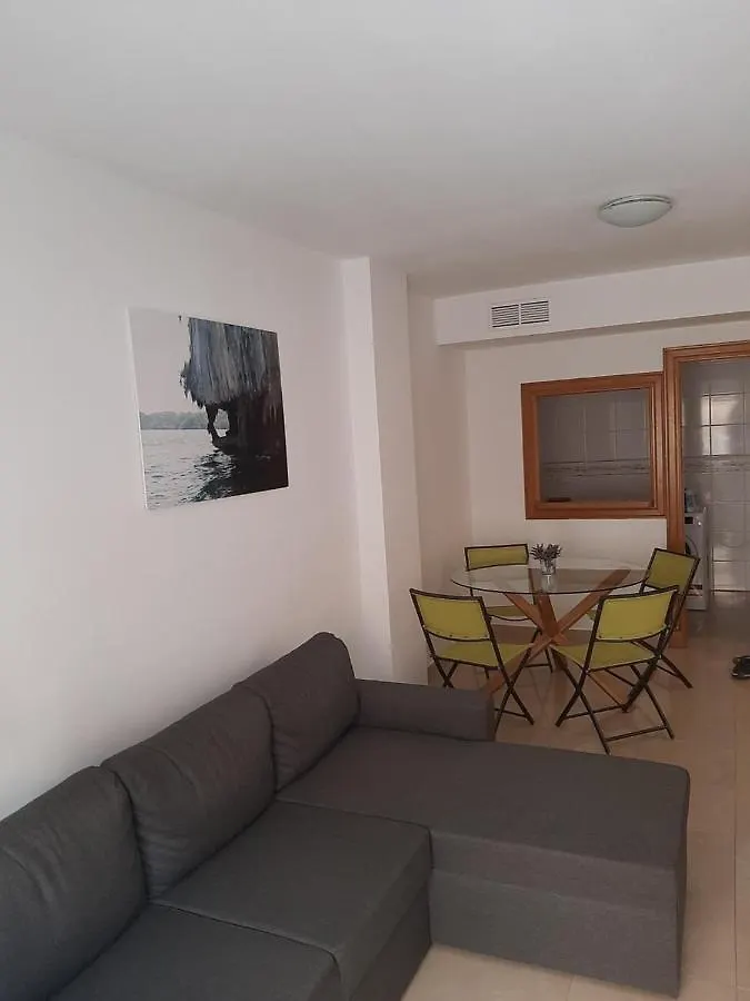 Spacious 1 Bedroom Flat In Almeria, By The Beach דירה אלמריה